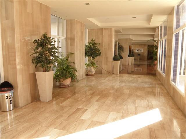 Apartment On Nitza 8A Нетания Экстерьер фото